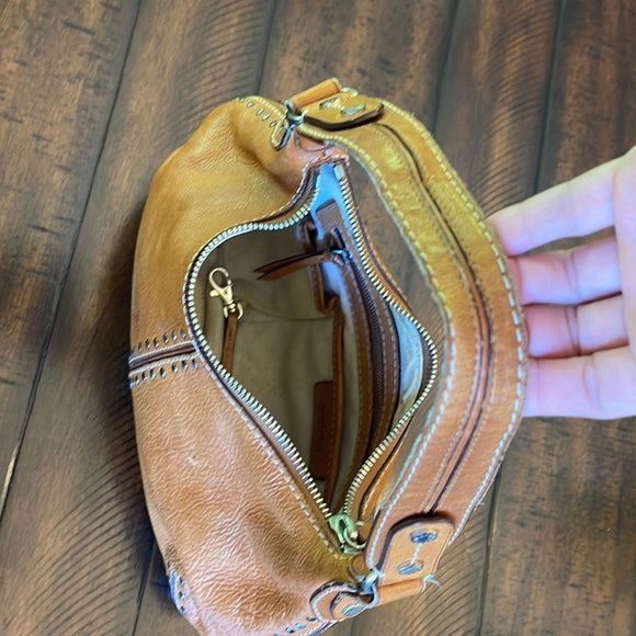 VTG MICHAEL KORS Camel Brown Leather Studded Boho Hippie Shoulder Bag Purse - Picture 6 of 16